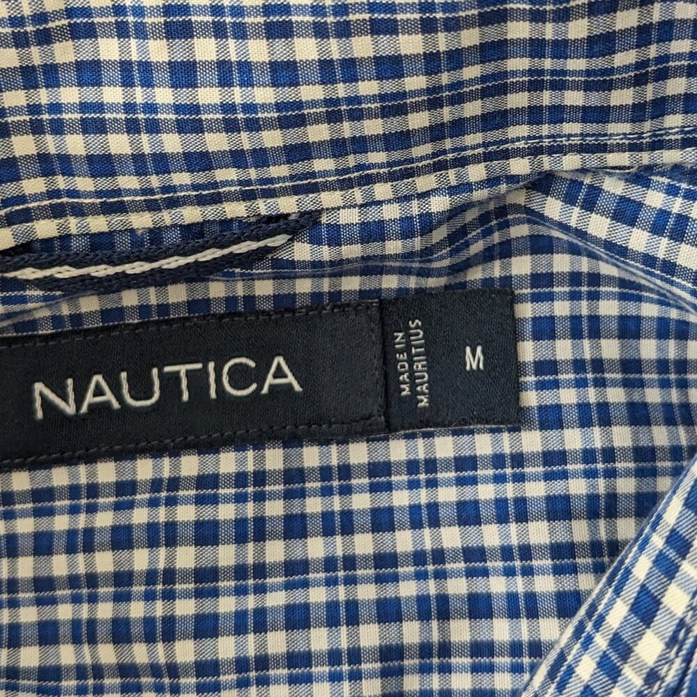 3 Shirts Men's Nautica Shirts Size M Multi-Color - Picture 7 of 7